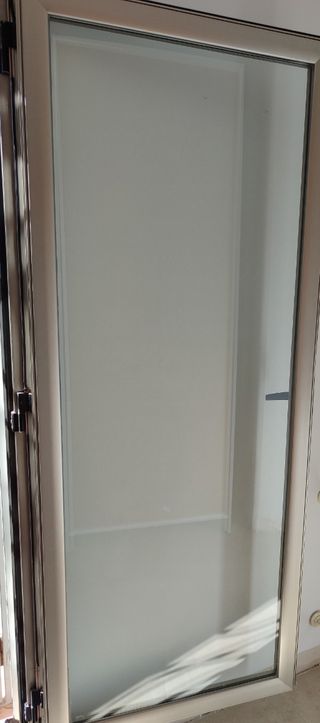 Puerta abatible aluminio