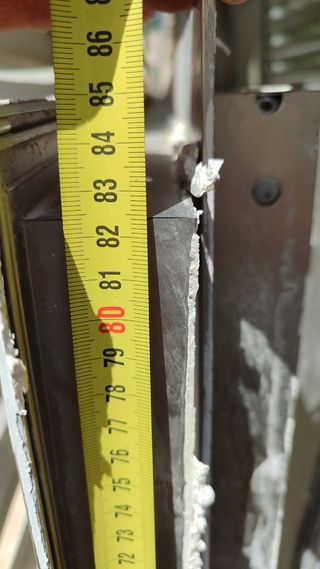 Puerta abatible aluminio