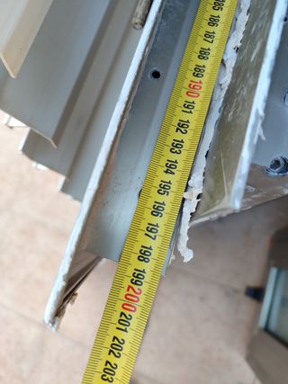 Puerta abatible aluminio