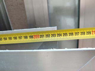 Puerta abatible aluminio