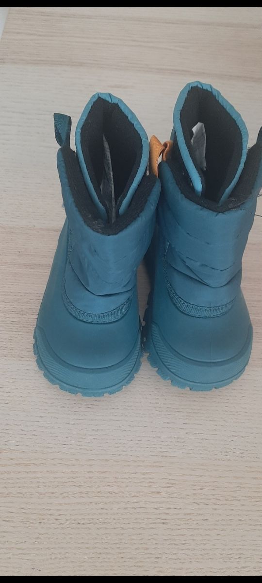 Botas infantiles para lluvia,frío,nieve.