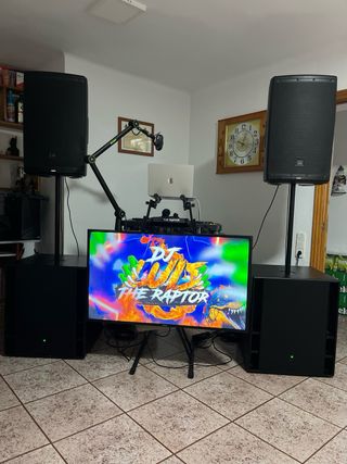 Alquiler de sonido para fiestas servicio Dj’s.