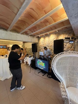 Alquiler de sonido para fiestas servicio Dj’s.