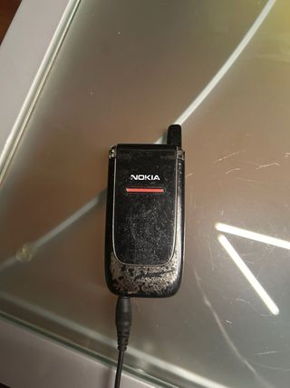 Cellulare Nokia 6060 + batteria e caricabatteria 