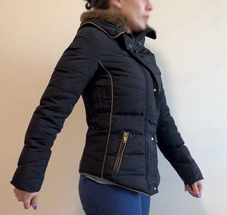 Chaqueta plumas negra Zara