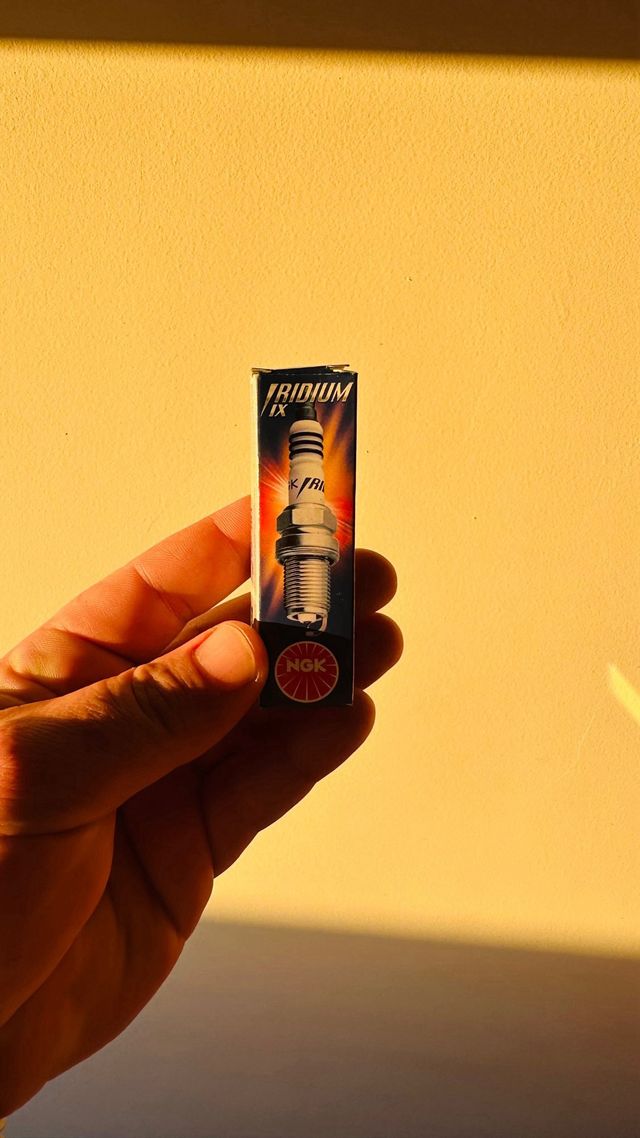 Bujia NGK CR7HIX 7544 iridium ix