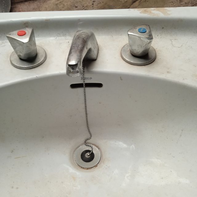  lavabo y bidet y WC Roca serie vintage