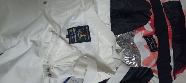 Traje de nieve NUEVO A ESTRENAR con las etiquetas.