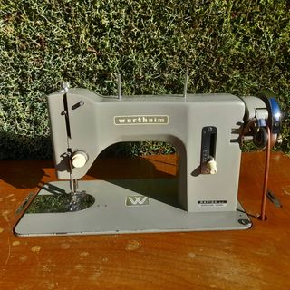 Máquina de coser Wertheim