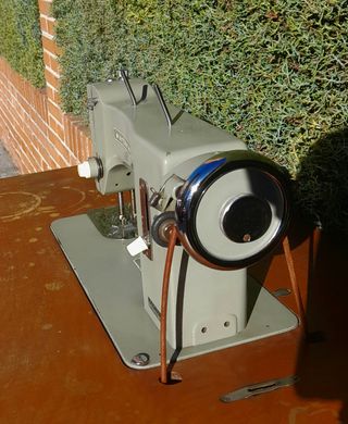 Máquina de coser Wertheim