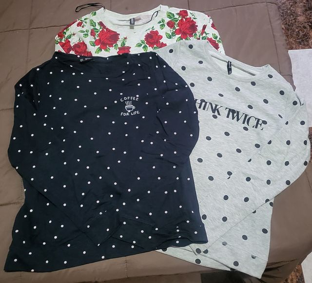 3 sudaderas S/M Stradivarius = 9€