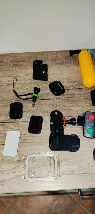 Action Cam Nilox con tanti accessori