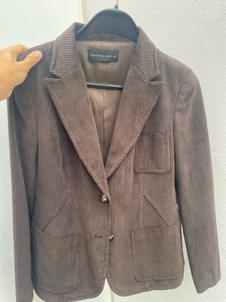 Chaqueta Purificación García de pana 