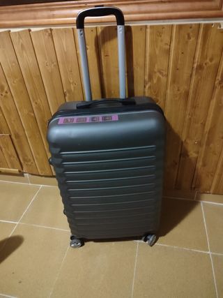 Maleta ,rigida