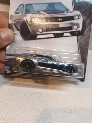 Hot Wheels Zamac 50th Camaro 2/8
