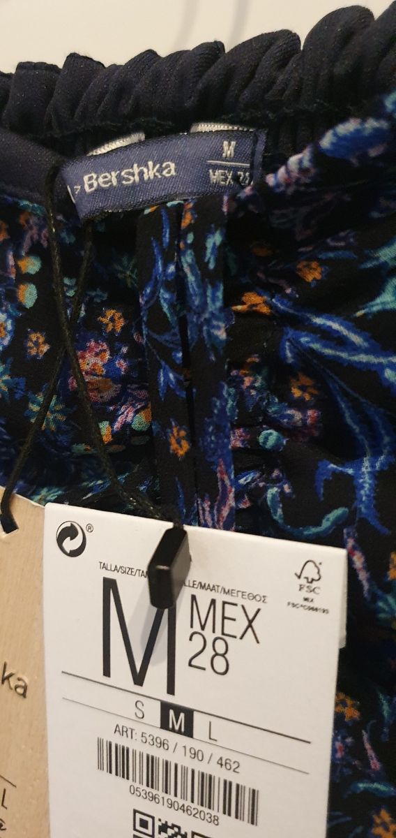 Vestido palabra honor Bershka