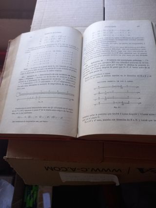 Libro de Álgebra y su solucionario. 1a edición.