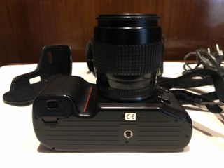 CÁMARA REFLEX NIKON F70 AF NIKKOR 35-80MM 1:4-5.6D