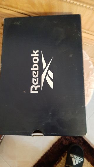 Zapatillas Reebok  nuevas 