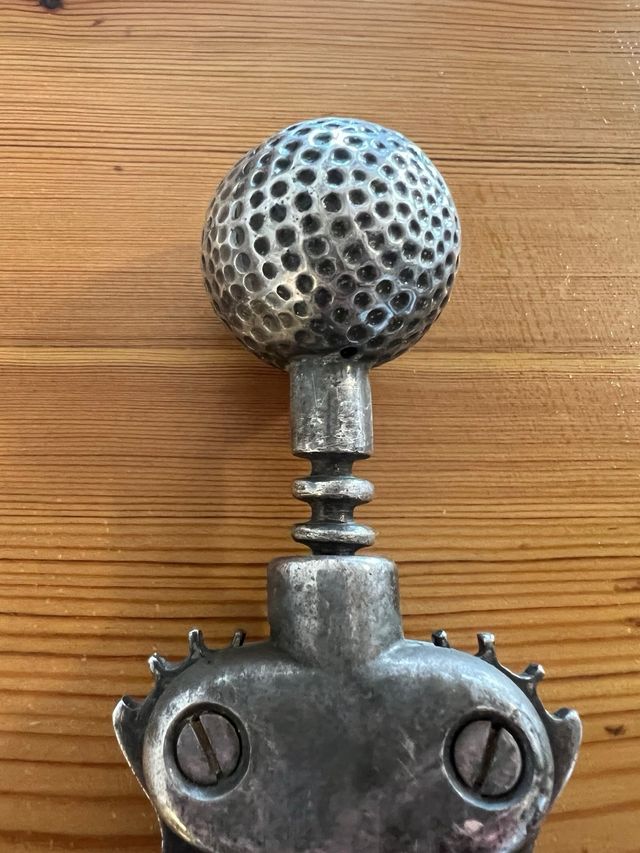 Sacacorchos Valentí y abridor botellas.