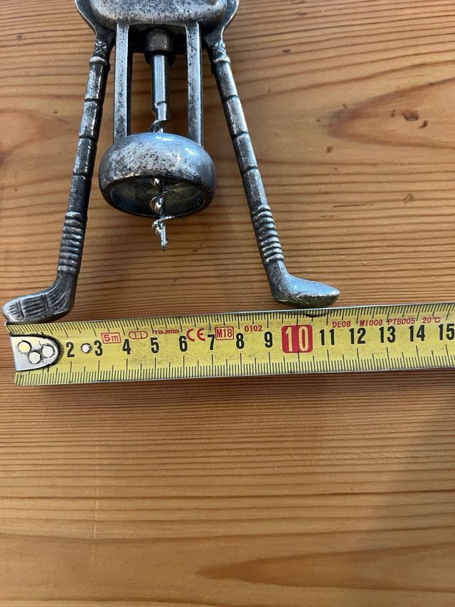 Sacacorchos Valentí y abridor botellas.