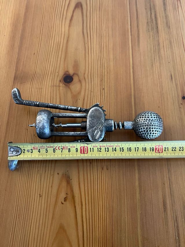 Sacacorchos Valentí y abridor botellas.