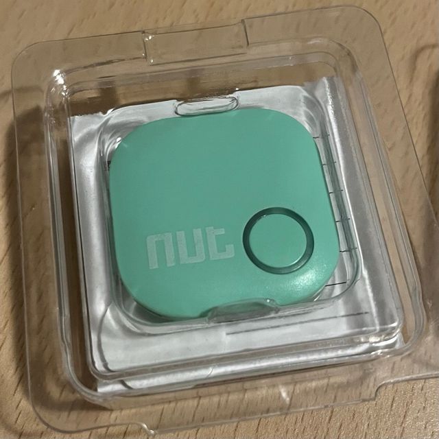 2 NUT mini Bluetooth tracker