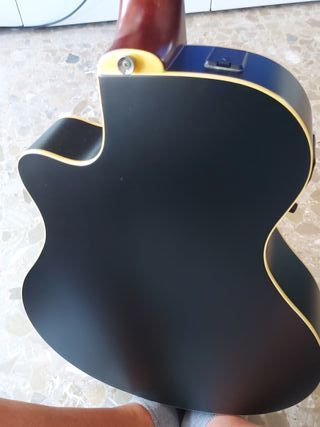 Guitarra electroacustica
