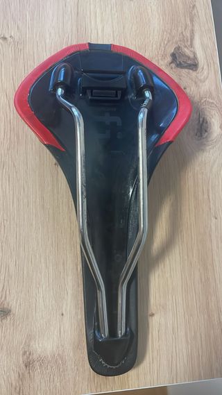 Sillin Antares fizik kium