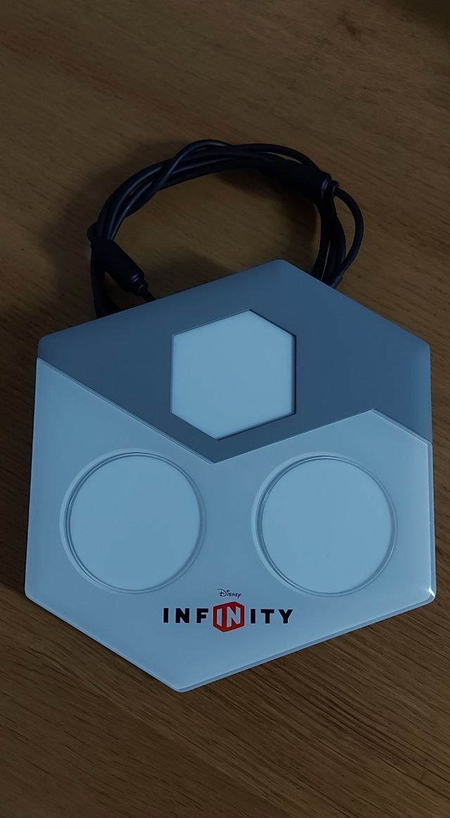 Disney Infinity 3.0 Wii+Base+11 Figuras.
