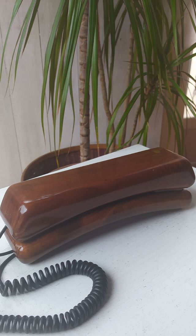 Teléfono de madera años 80