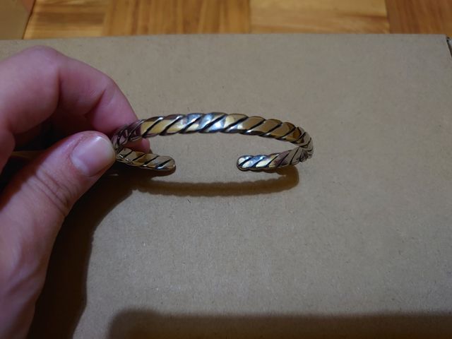 Pulsera plateada de acero