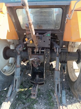 Tractor Renault 103-54 ( Doble tracción)