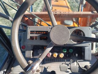 Tractor Renault 103-54 ( Doble tracción)