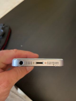 iPhone 5s 16gb (LEGGERE BENE)