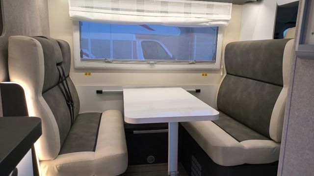 Autocaravana Mc Louis Glamys 320 2024