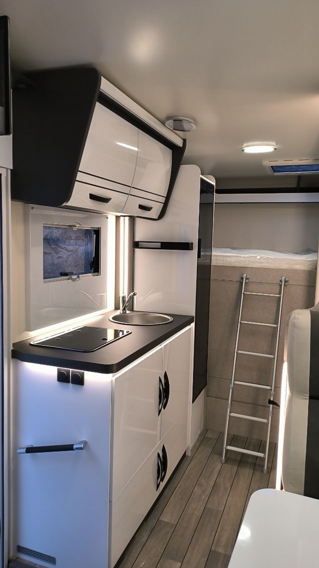 Autocaravana Mc Louis Glamys 320 2024