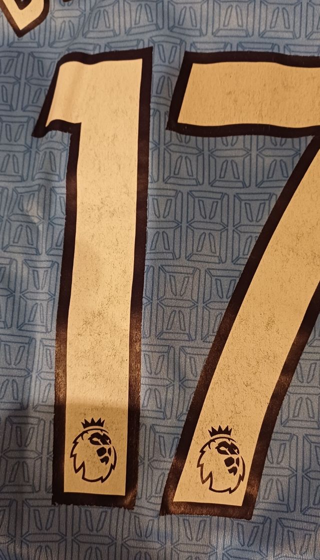 Equipación fútbol M. City De Bruyne