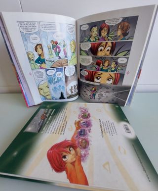 2 LIBROS WITCH + REVISTA ESPECIAL+5 PAÑUELOS PAPEL