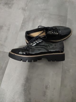 Zapatos negros mujer de cordones