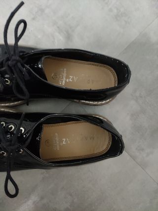 Zapatos negros mujer de cordones