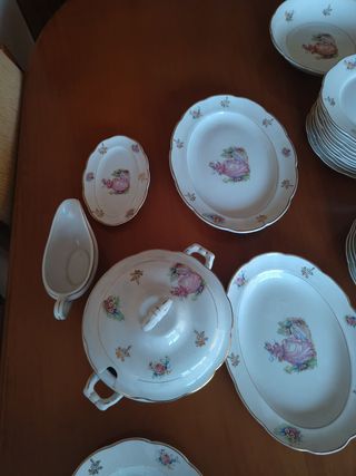 Vajilla antigua Vargas Segovia