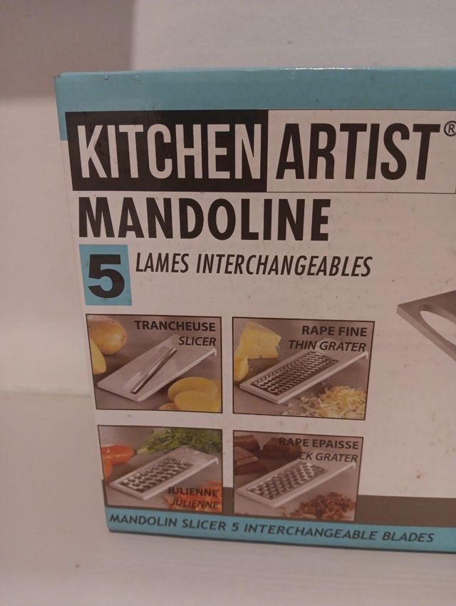 Mandolina da cucina con 5 lame diverse