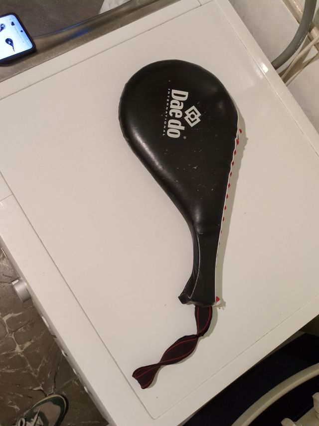 Handmitt negro DAEDO