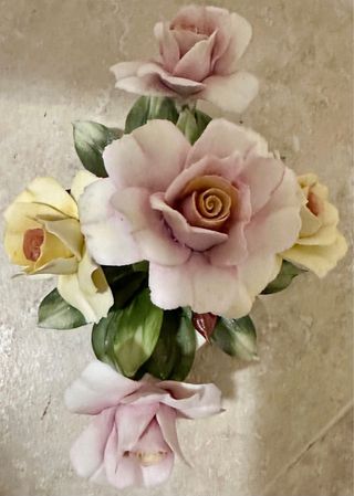 Composizione rose capodimonte stilart 