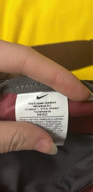 Riñonera Nike granate