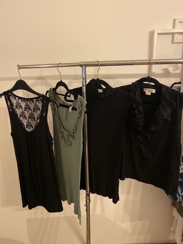 23 peças de vestuário de verão. Um pouco de tudo