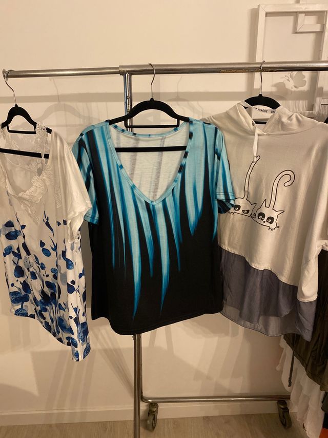 23 peças de vestuário de verão. Um pouco de tudo