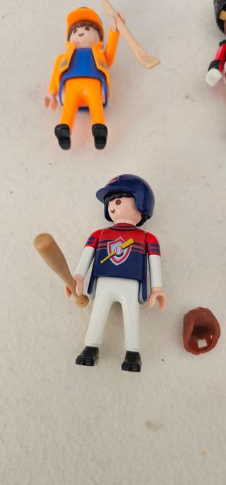 Playmobil 6 muñecos variados