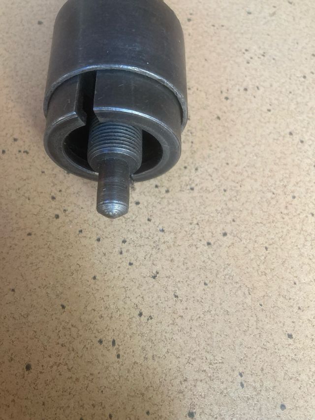 Útil para cambiar amortiguadores de coche